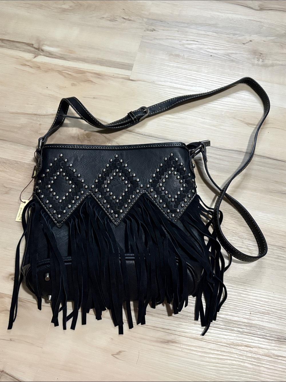 NWT Trinity Ranch Western Studded Fringe Concealed Carry Crossbody Bag Black